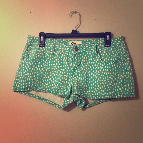 Heart print mid-rise shorts - Picture 1 of 3